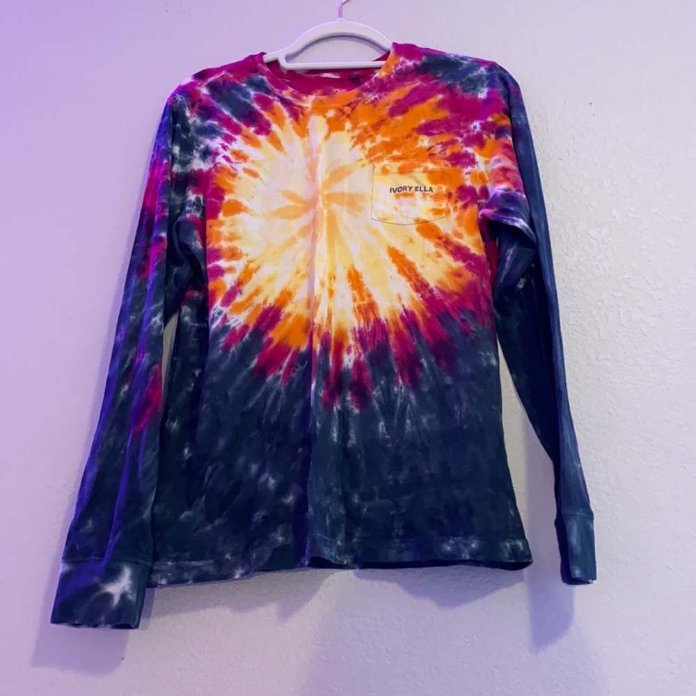 tie die long sleeve tee